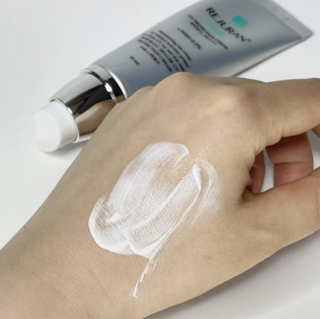 Солнцезащитный крем для лица с полинуклеотидами Rejuran (Реджуран) Healer UV Protection Cream SPF 50+ PA+++ 40ml — изображение 2